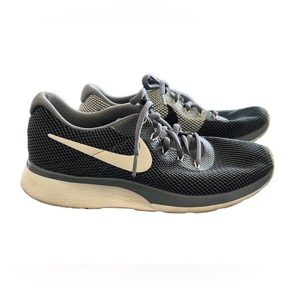 Nike Women’s Tanjun Racer Athletic Shoe - Picture 1 of 8